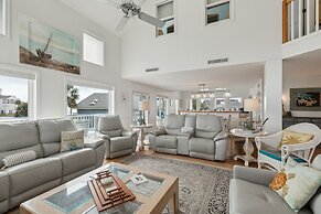 Sol Kissed Pirates Beach