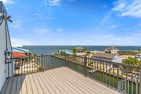 Salty Sue 6 Bedroom Home