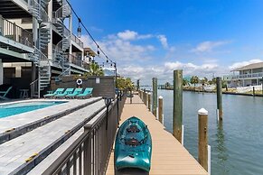 Salty Sue 6 Bedroom Home