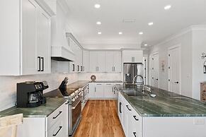 Delta Dawn 6 Bedroom Home