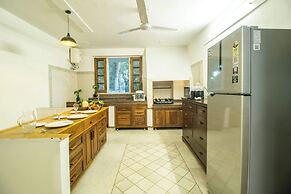 Opulent Antique 6BR Villa in Gurugram