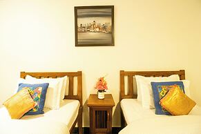 Opulent Antique 6BR Villa in Gurugram