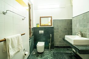 Opulent Antique 6BR Villa in Gurugram