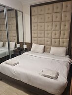 Charming Amman Apartment With Central Air-con & Street Parking