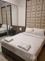 Charming Amman Apartment With Central Air-con & Street Parking