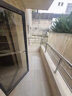 Charming Amman Apartment With Central Air-con & Street Parking