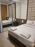 Charming Amman Apartment With Central Air-con & Street Parking