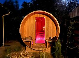 Scenic Stay With Sauna