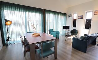 Scenic Stay With Sauna