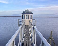 Scenic Stay With Sauna