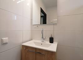 Scenic Stay With Sauna