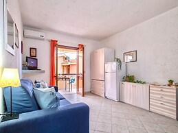 Residence in Marinella just 100 mt from the sea