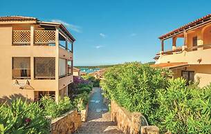 Residence in Marinella just 100 mt from the sea