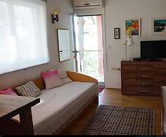 Rosemary - Zuljana Seaside Escape -