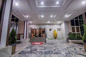 Bon Hotel Royal Parklane