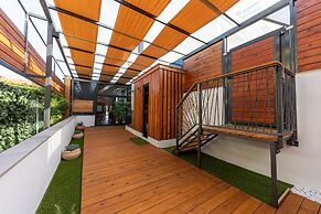 Orange Apartment - Okrug Gornji Seaside Retreat