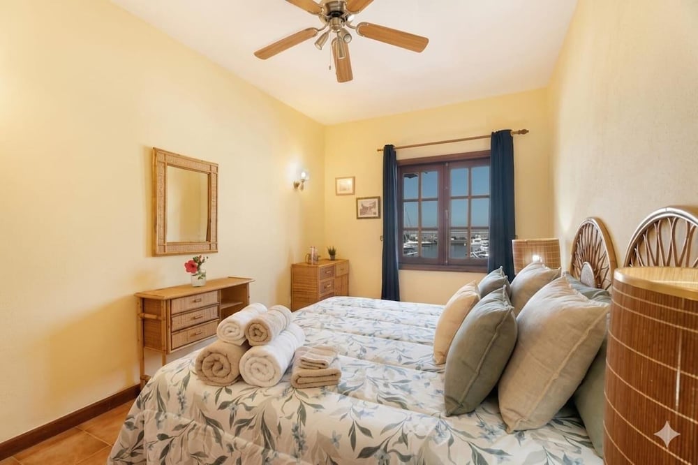 Ocean View-2 Bed-sleeps 4-pueblo Marinero