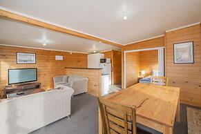 Cooks Beach Resort