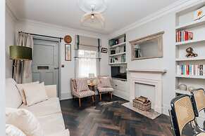 The Emerald - Central Henley 2 Bedroom House - From 145 Per Night