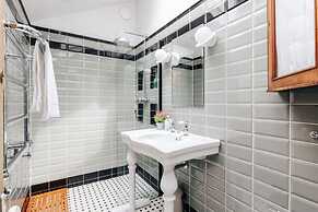 The Emerald - Central Henley 2 Bedroom House - From 145 Per Night