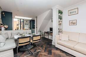 The Emerald - Central Henley 2 Bedroom House - From 145 Per Night