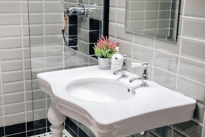 The Emerald - Central Henley 2 Bedroom House - From 145 Per Night