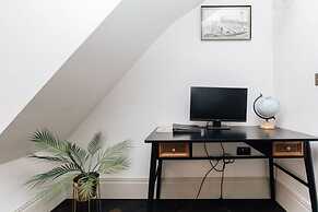 The Emerald - Central Henley 2 Bedroom House - From 145 Per Night