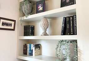 The Emerald - Central Henley 2 Bedroom House - From 145 Per Night