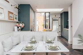 The Emerald - Central Henley 2 Bedroom House - From 145 Per Night