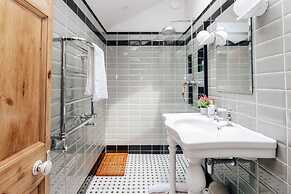 The Emerald - Central Henley 2 Bedroom House - From 145 Per Night