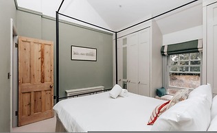 The Emerald - Central Henley 2 Bedroom House - From 145 Per Night