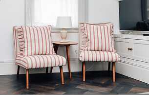 The Emerald - Central Henley 2 Bedroom House - From 145 Per Night