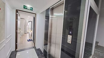 Luxury Airport Hotel