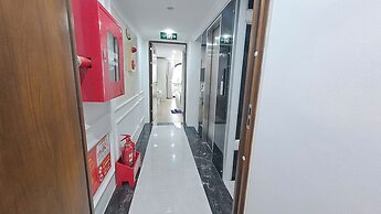 Luxury Airport Hotel