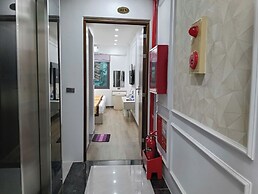 Luxury Airport Hotel