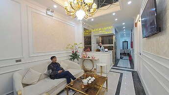 Luxury Airport Hotel