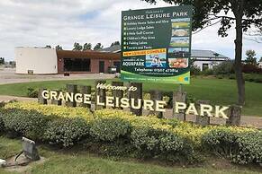 Statichomesleeps6-lakeview-petsok-balcony-parking