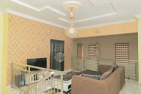 LUXE APARTMENTS