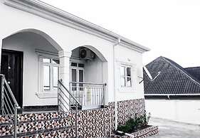 LUXE APARTMENTS