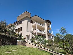 Hillsgate EXPERIENCE