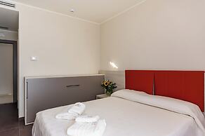 Lual Bleisure Hotel