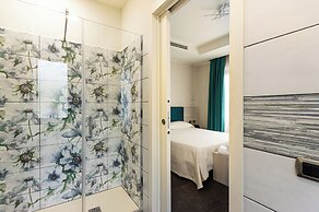 Lual Bleisure Hotel