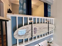 Walk to Beach Pool Sleeps 6!