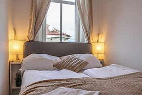 Amazing 1BR-1LR Apt. 7-Min to Stadthalle