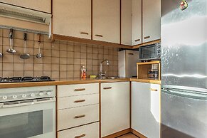Amazing 1BR-1LR Apt. 7-Min to Stadthalle