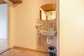 Amazing 1BR-1LR Apt. 7-Min to Stadthalle