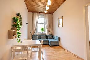 Amazing 1BR-1LR Apt. 7-Min to Stadthalle