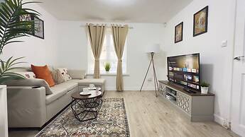 Free Parking/city Centre/long Stay/local Stores