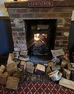 The Red Lion & Cellar Room