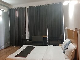 Hotel Royal India - DLF Phase 2